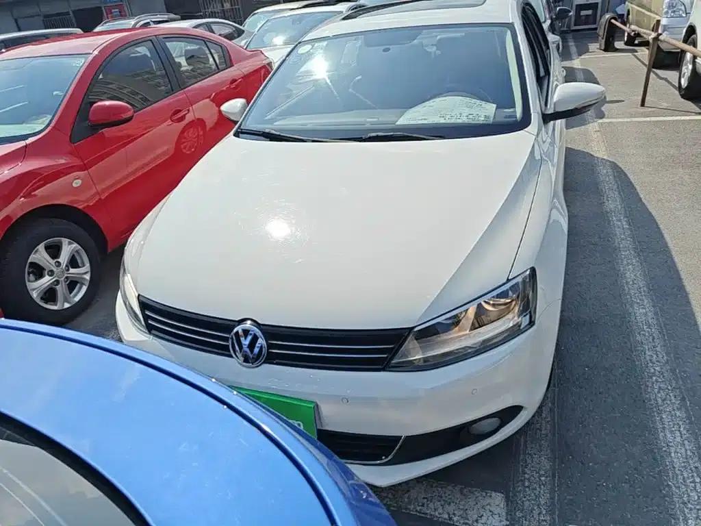 2014 Volkswagen Sagitar Facelift 1.4TSI Automatic Luxury — миниатюра 3