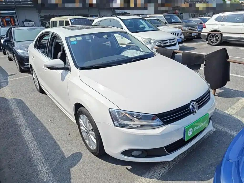 2014 Volkswagen Sagitar Facelift 1.4TSI Automatic Luxury — миниатюра 4