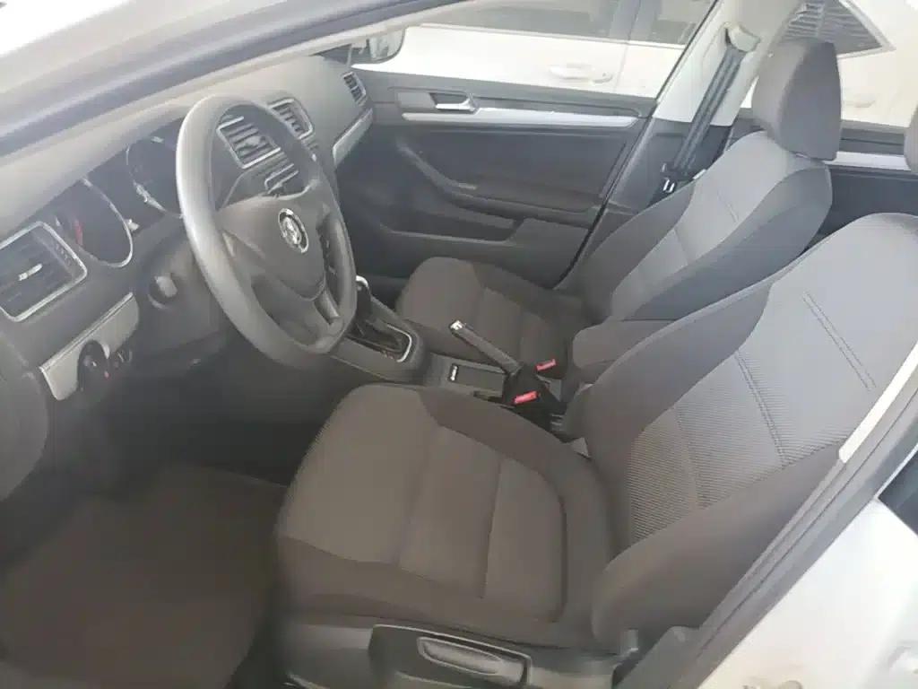 2017 Volkswagen Sagitar 1.6L Automatic Fashion Edition — миниатюра 15