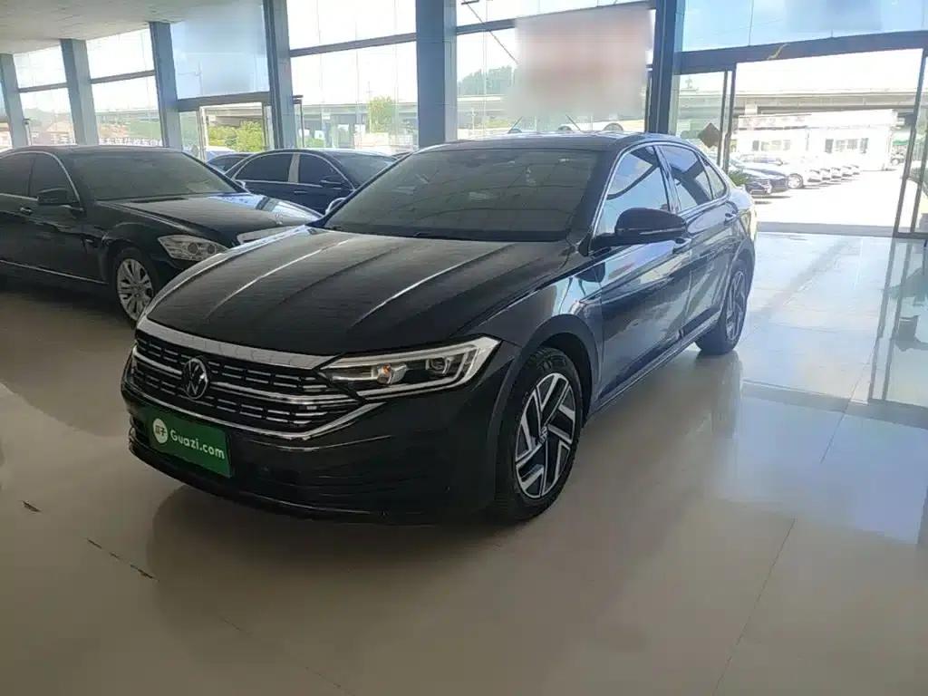 2023 Volkswagen Sagitar 300TSI DSG Super Edition — миниатюра 1