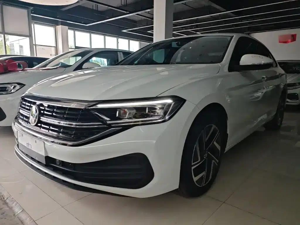 Sagitar 2026 30 Million Unit Selection Edition 300TSI DSG Super Edition — миниатюра 1