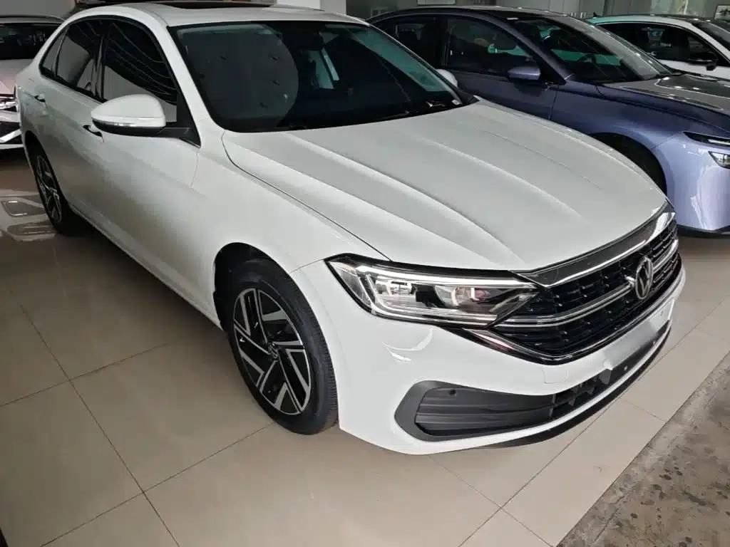 Sagitar 2026 30 Million Unit Selection Edition 300TSI DSG Super Edition — миниатюра 4