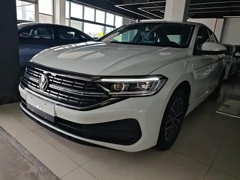 2025 Volkswagen Sagitar Facelift 200TSI DSG Flying Edition — миниатюра 1