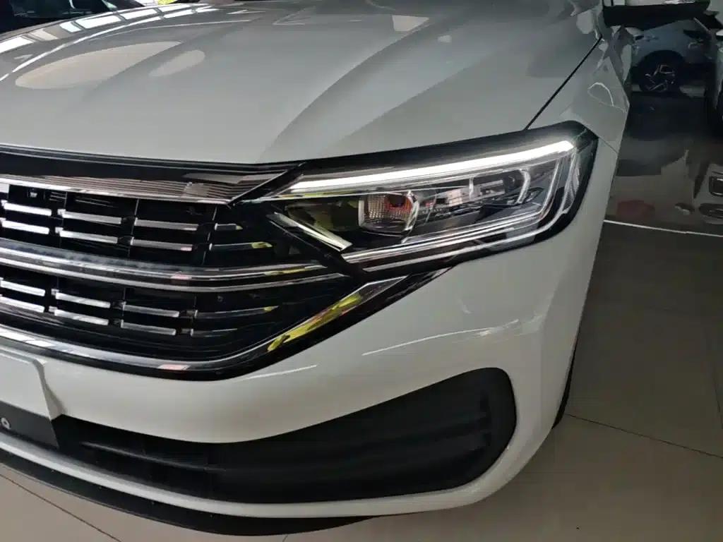 2025 Volkswagen Sagitar Facelift 200TSI DSG Flying Edition — миниатюра 24