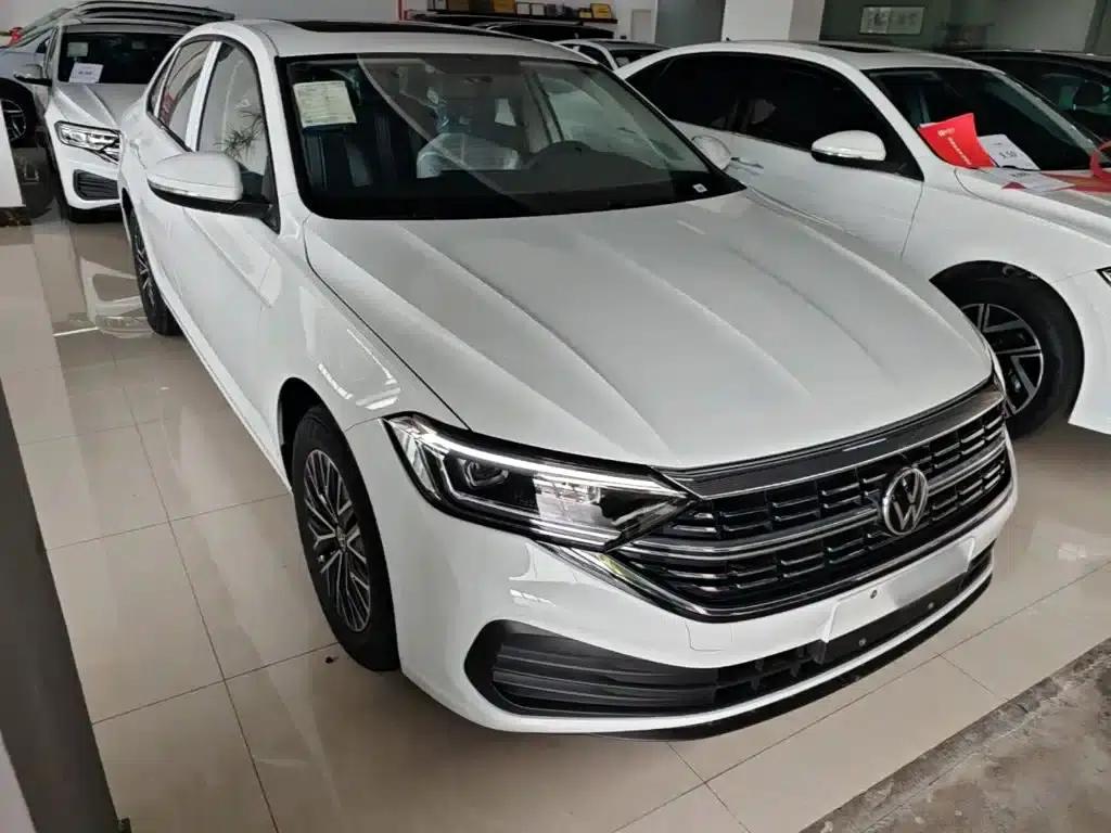 2025 Volkswagen Sagitar Facelift 200TSI DSG Flying Edition — миниатюра 4