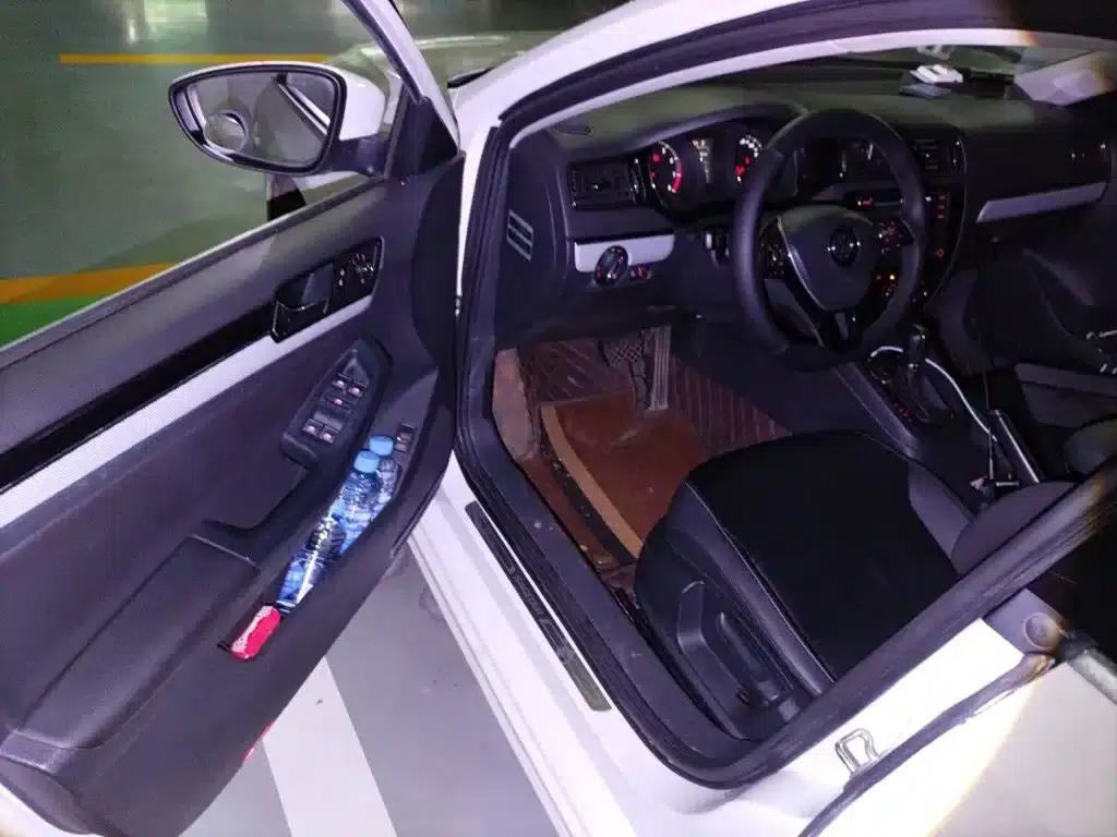 2017 Volkswagen Sagitar 1.6L Automatic Comfort Edition — миниатюра 14