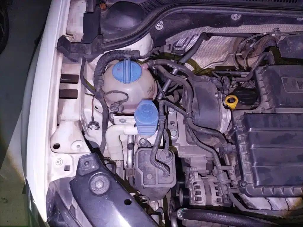 2017 Volkswagen Sagitar 1.6L Automatic Comfort Edition — миниатюра 21