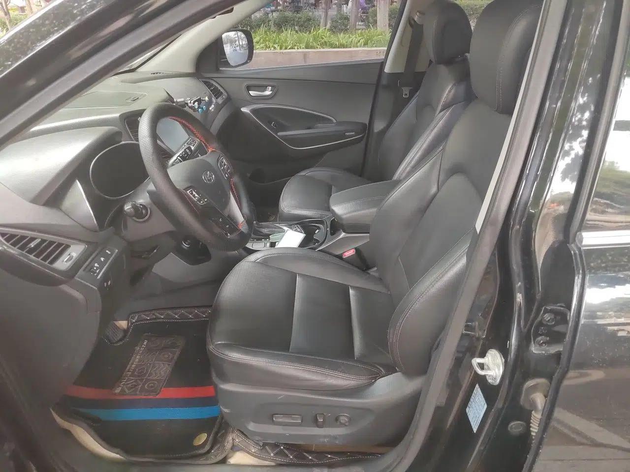 Hyundai Santa Fe 2013 2.4L Automatic Two-Wheel Drive Smart Version — миниатюра 15