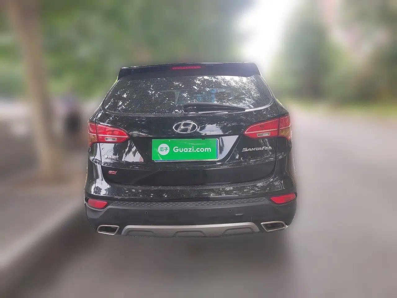 Hyundai Santa Fe 2013 2.4L Automatic Two-Wheel Drive Smart Version — миниатюра 5