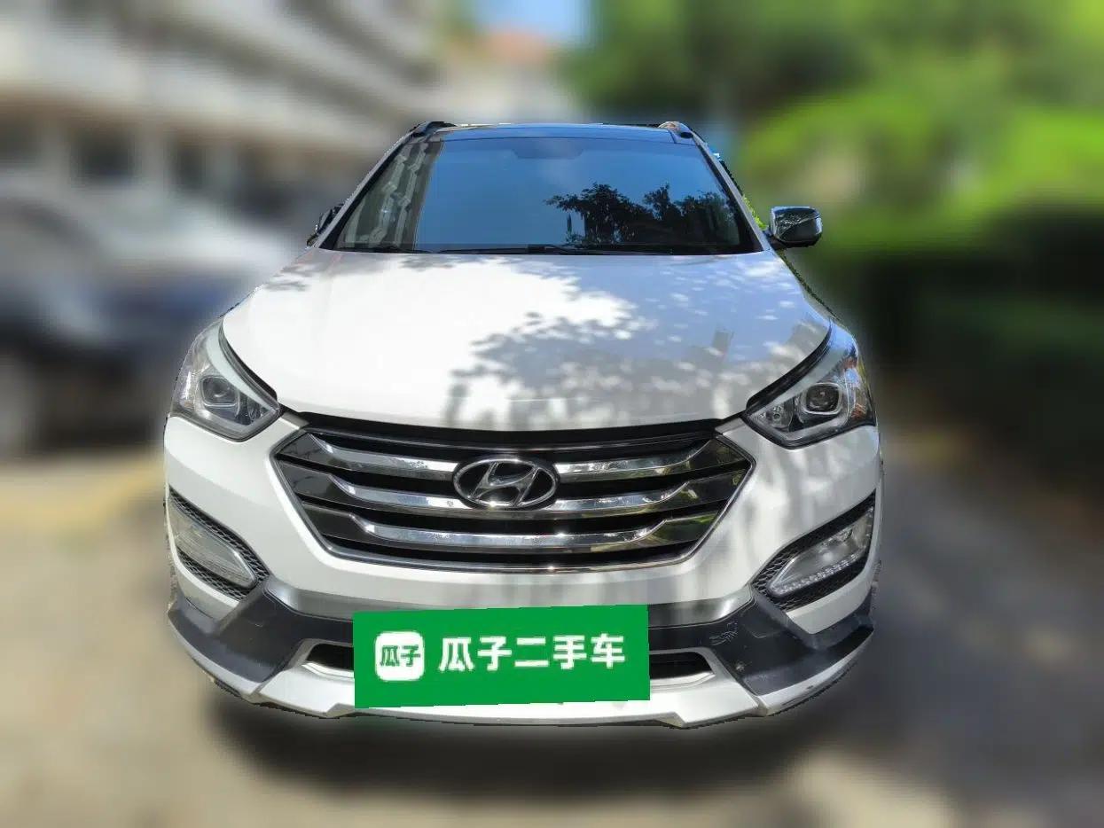 Hyundai Santa Fe 2013 2.4L Automatic Two-Wheel Drive Smart Version — миниатюра 2