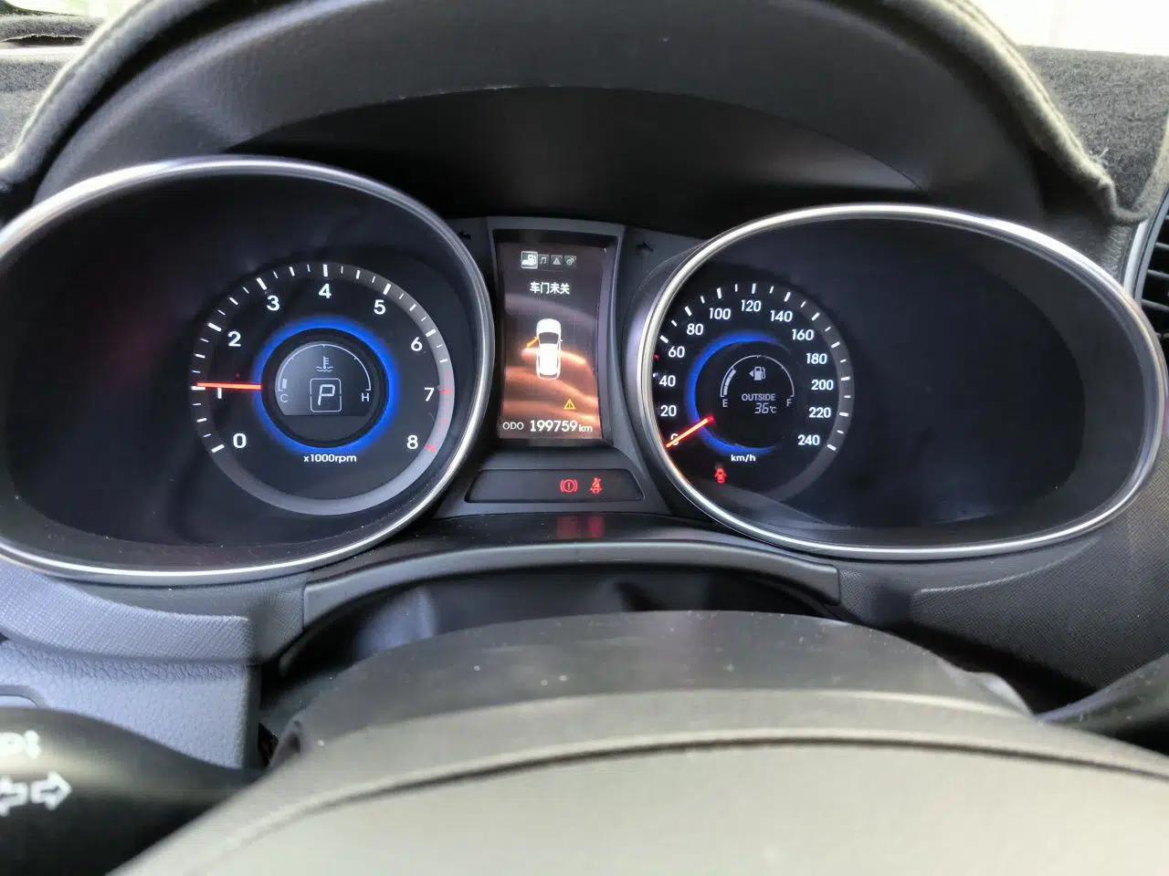 Hyundai Santa Fe 2013 2.4L Automatic Two-Wheel Drive Smart Version — миниатюра 12