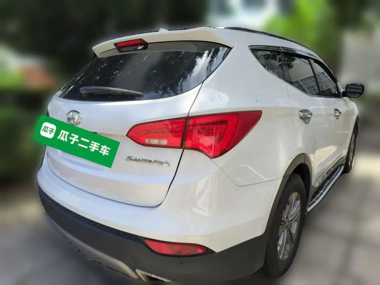 Hyundai Santa Fe 2013 2.4L Automatic Two-Wheel Drive Smart Version — миниатюра 6
