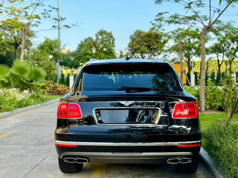 Bentayga 2018 4.0T V8 — миниатюра 3