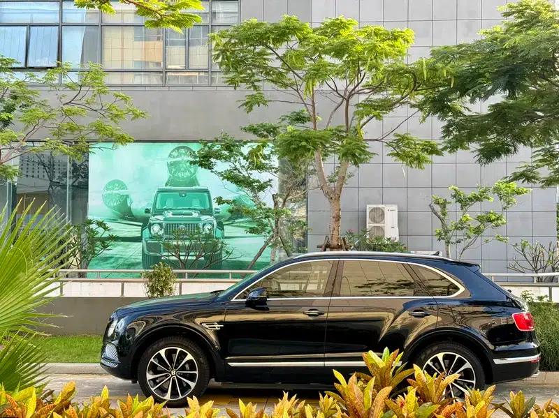 Bentayga 2018 4.0T V8 — миниатюра 7