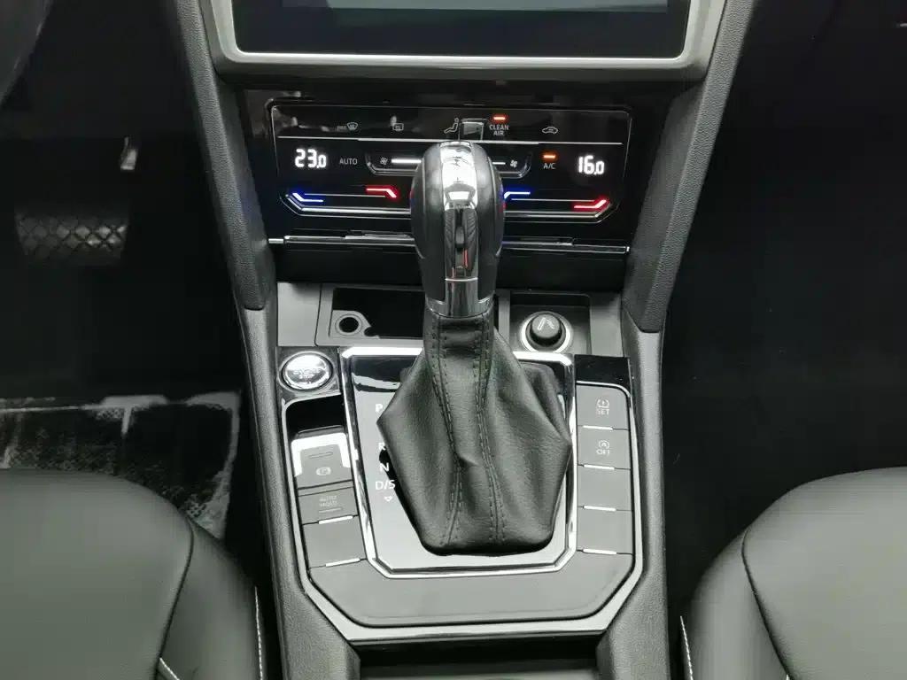 Lamando 2021 Facelift 280TSI DSG Comfort Edition — миниатюра 13