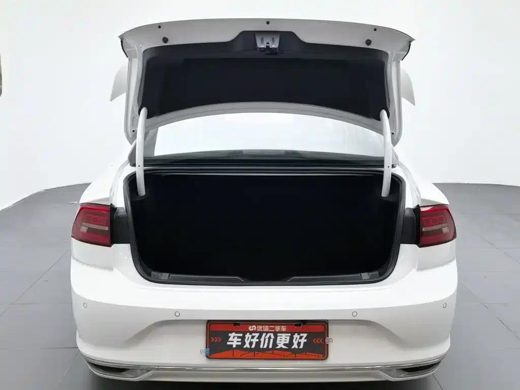 Lamando 2021 Facelift 280TSI DSG Comfort Edition — миниатюра 16