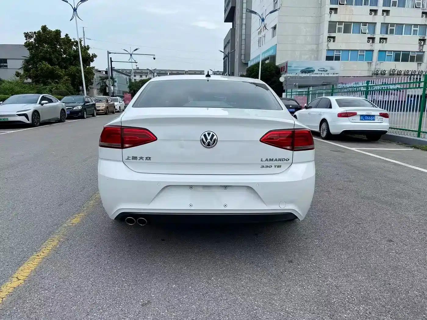 Lamando 2015 330TSI DSG Luxury Edition — миниатюра 7