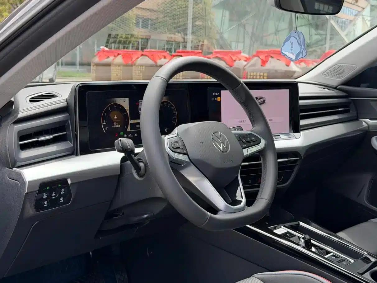 Lamando 2025 Lamando L 280TSI DSG Hot Edition — миниатюра 13