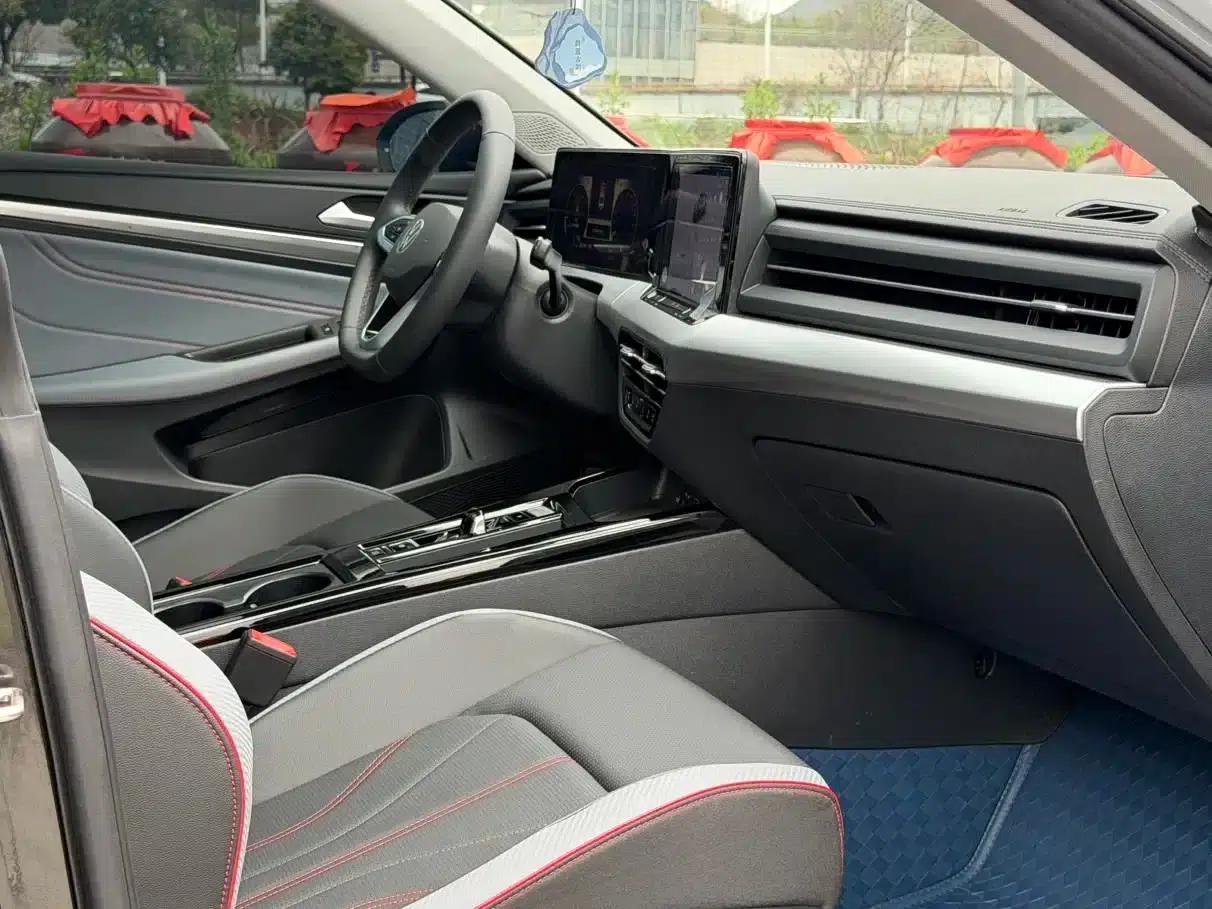 Lamando 2025 Lamando L 280TSI DSG Hot Edition — миниатюра 16
