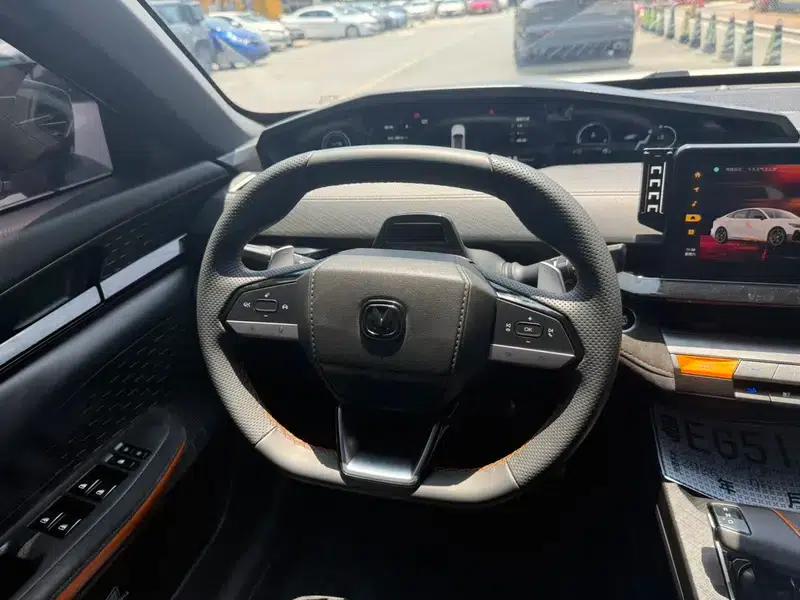 Changan UNI-V 2023 1.5T Sport Edition — миниатюра 15