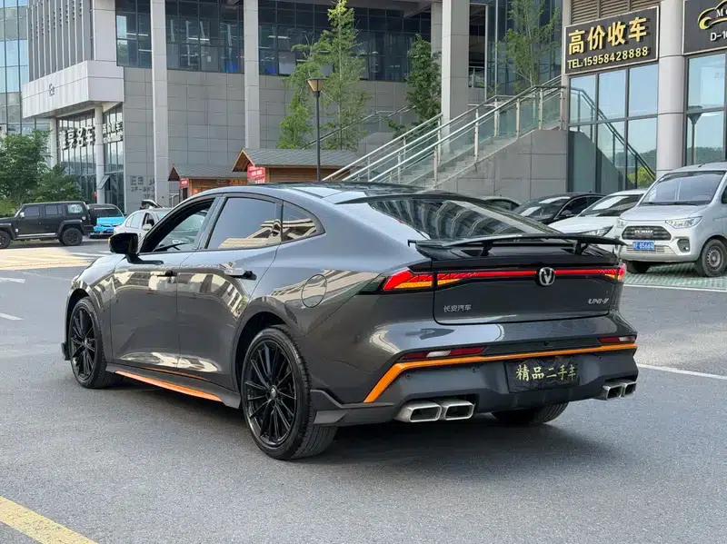 Changan UNI-V 2024 1.5T Premium Sport — миниатюра 4