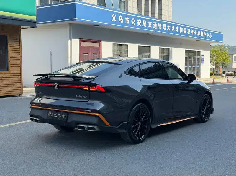 Changan UNI-V 2024 1.5T Premium Sport — миниатюра 6