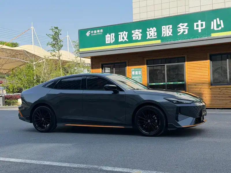 Changan UNI-V 2024 1.5T Premium Sport — миниатюра 7