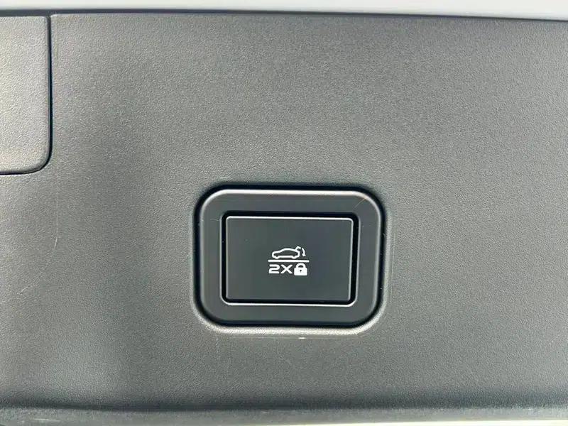 Changan UNI-V 2022 1.5T Smart Navigation Edition — миниатюра 14