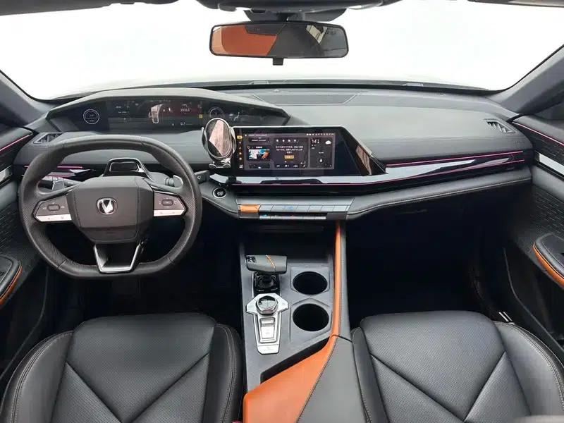 Changan UNI-V 2022 1.5T Smart Navigation Edition — миниатюра 21