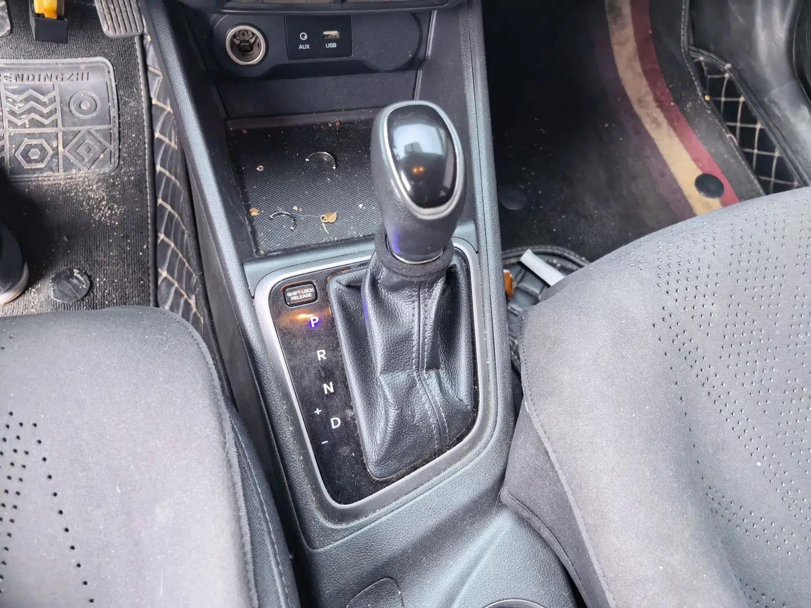 Hyundai Verna (new generation) 2016 1.4L Automatic Cool Edition GLS — миниатюра 14