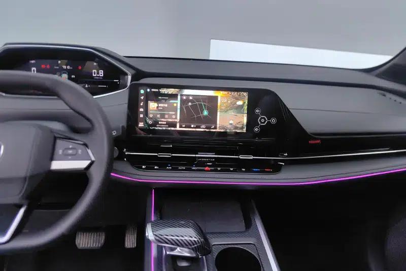 Changan CS55 PLUS 2024 Model, Third Generation 1.5T DCT Premium Edition — миниатюра 9