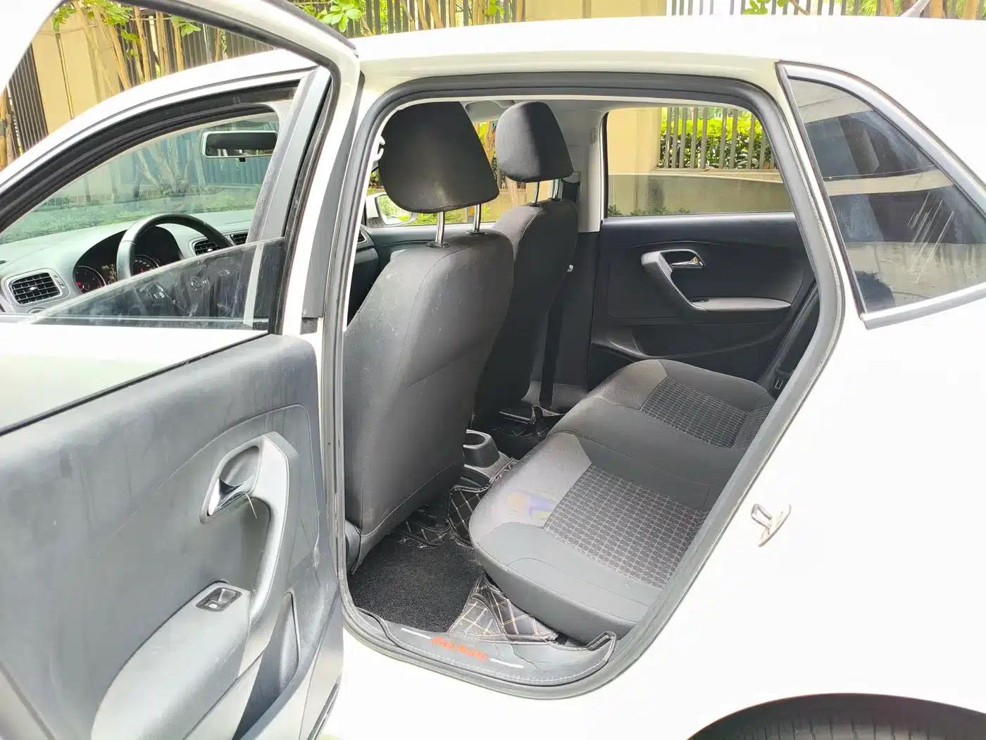 2016 Polo 1.6L Automatic Comfort Model — миниатюра 10