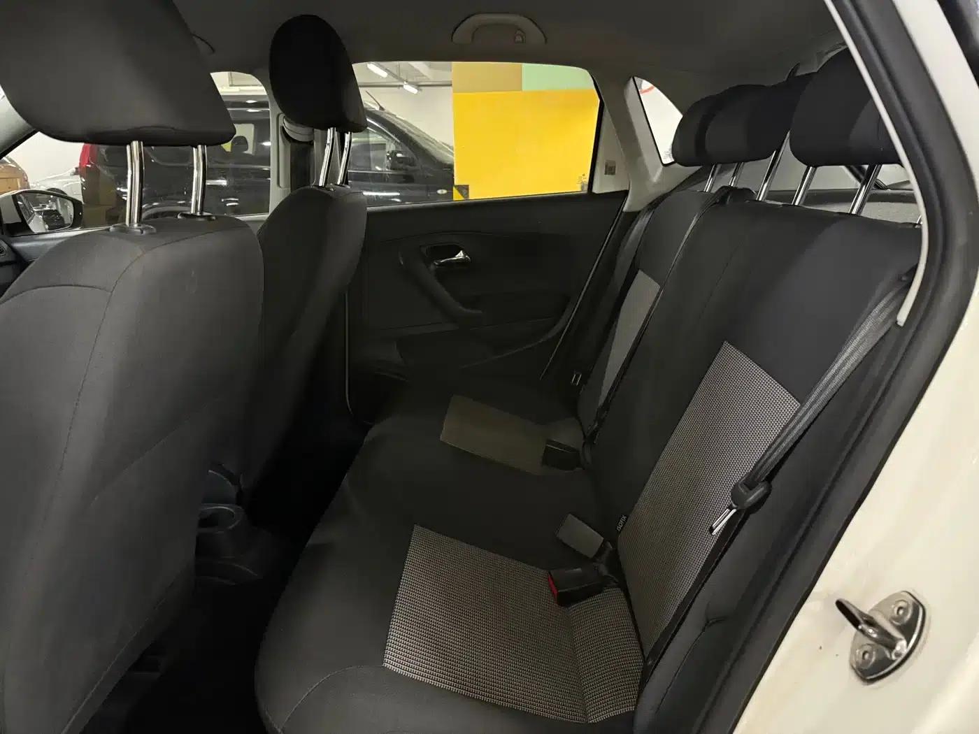 2016 Polo 1.4L Automatic Fashion Edition — миниатюра 6