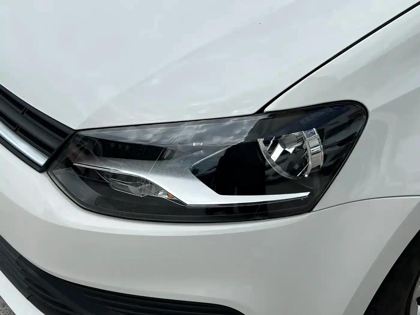 2018 Polo 1.5L Automatic Comfort Edition — миниатюра 15