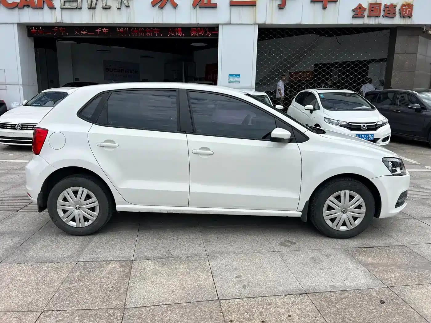 2018 Polo 1.5L Automatic Comfort Edition — миниатюра 3