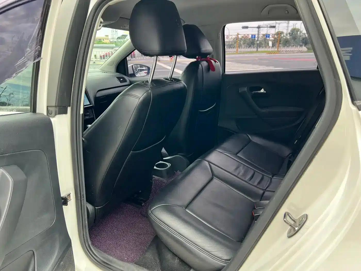 2018 Polo 1.5L Automatic Comfort Edition — миниатюра 8