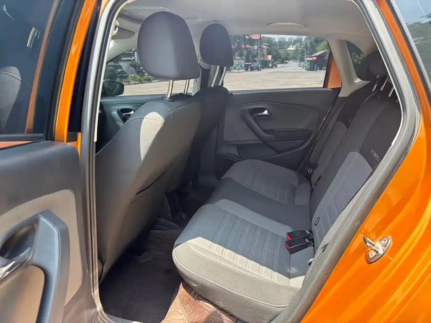 2018 Polo 1.5L Cross Polo Automatic — миниатюра 12