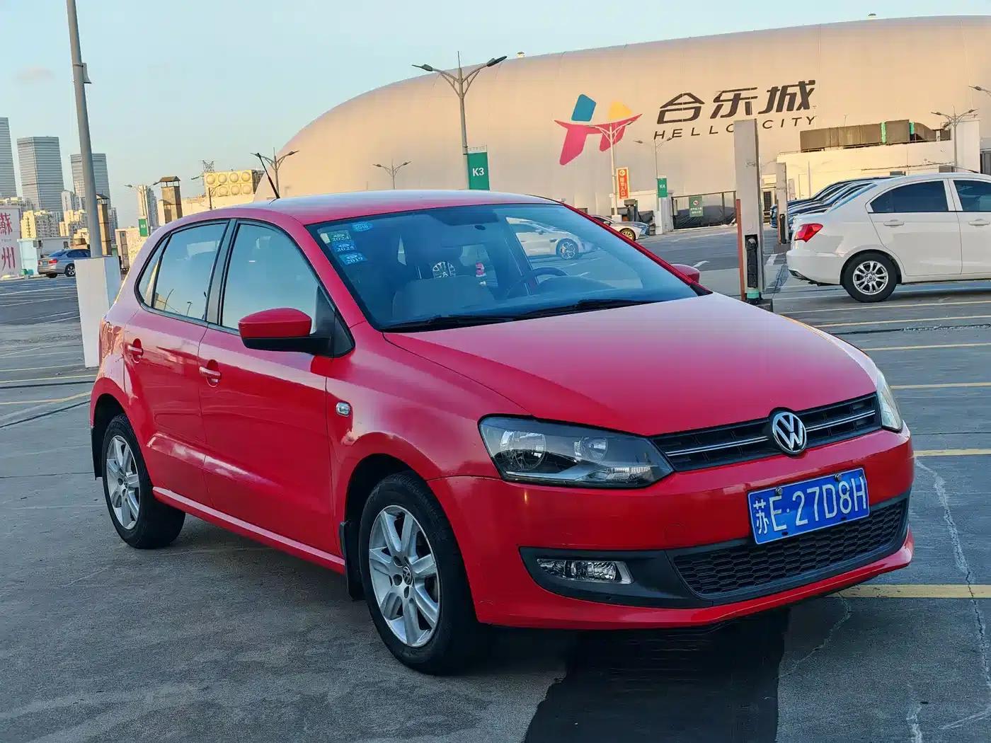 2013 Polo 1.6L Automatic Comfort Edition — миниатюра 3