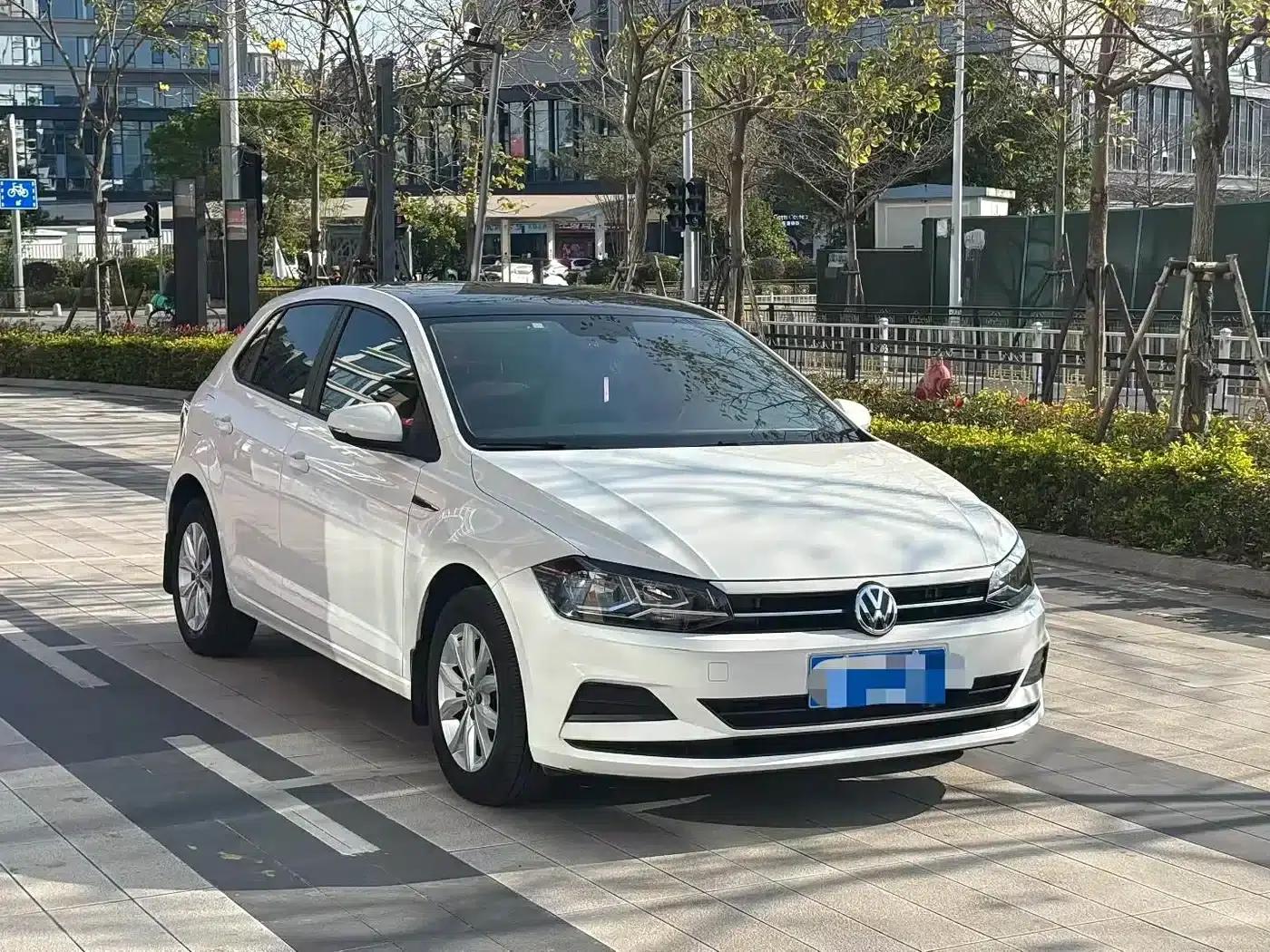2021 Polo Plus 1.5L Automatic Panoramic Enjoyment Edition — миниатюра 2