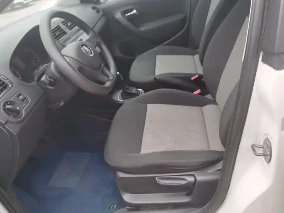 2016 Polo 1.4L Automatic Fashion Edition — миниатюра 9