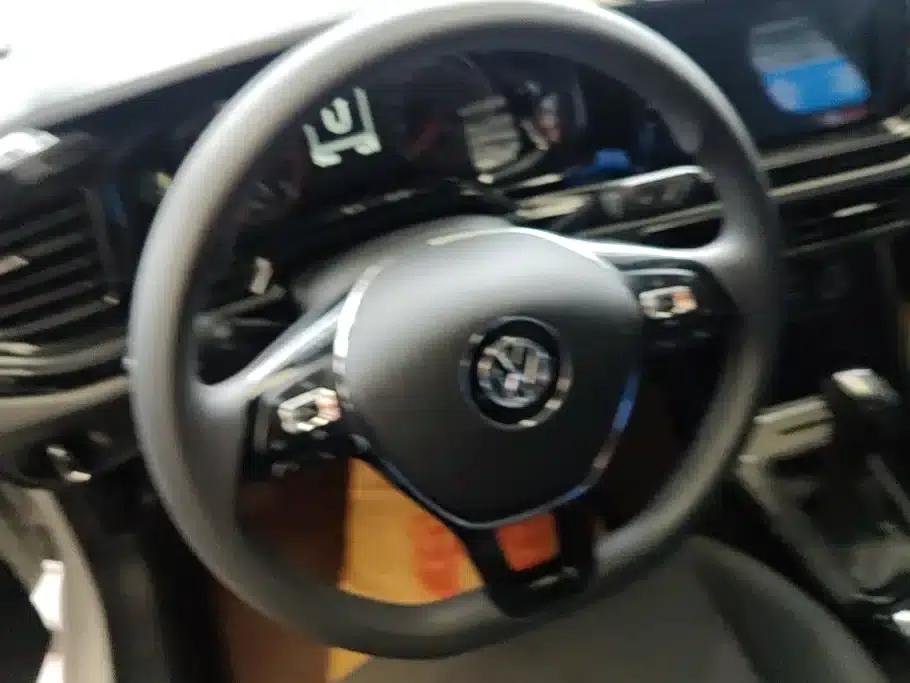 2019 Polo Plus 1.5L Automatic Panoramic Enjoyment Edition — миниатюра 15