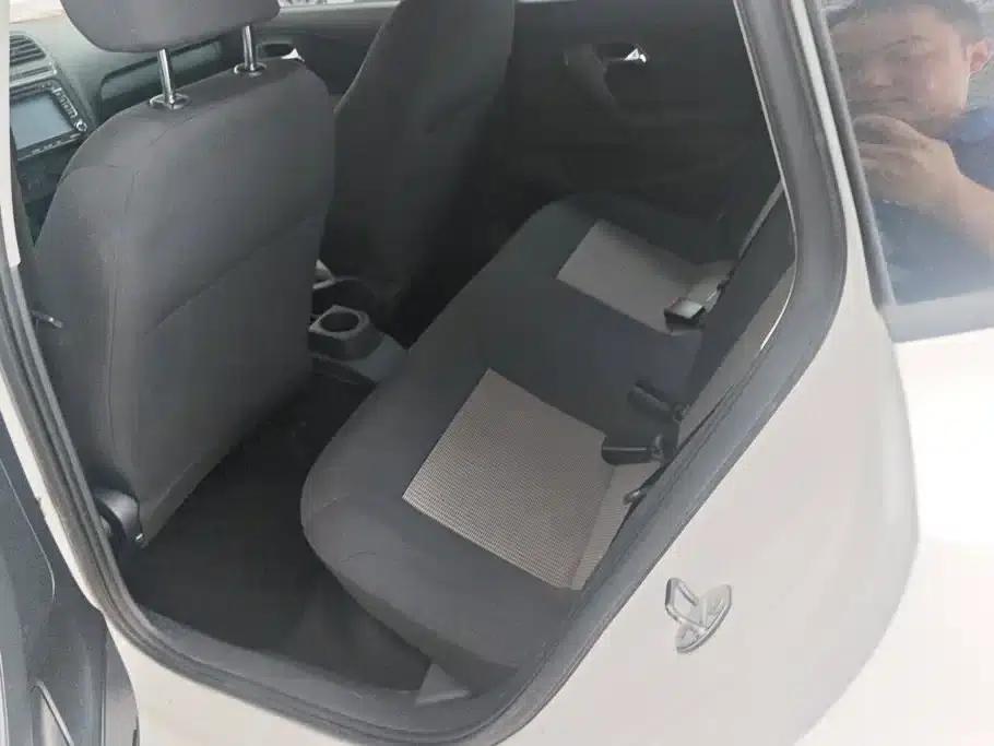 2014 Polo 1.4L Manual Fashion Edition — миниатюра 11