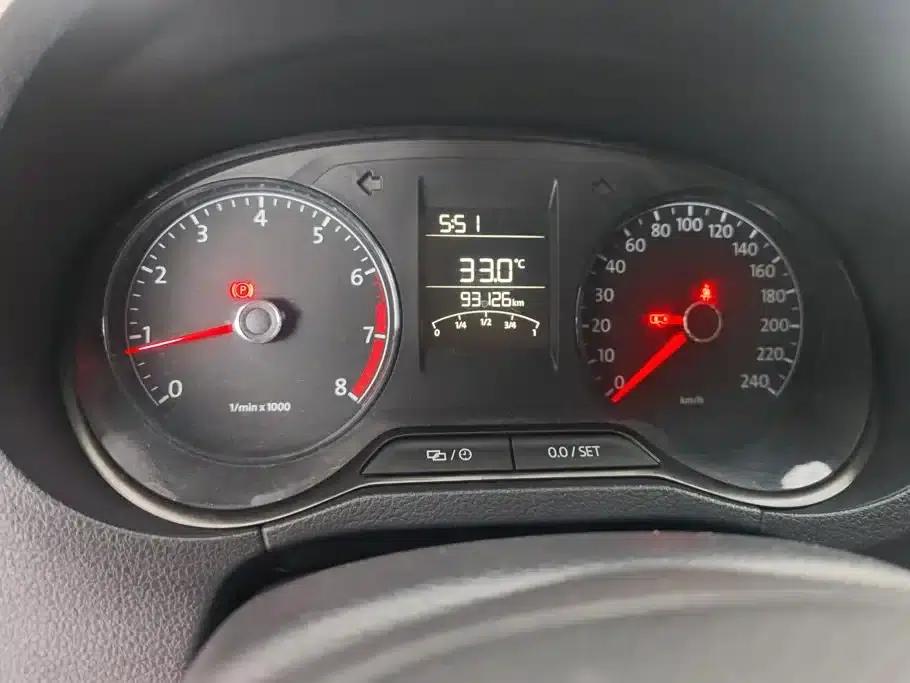 2014 Polo 1.4L Manual Fashion Edition — миниатюра 14
