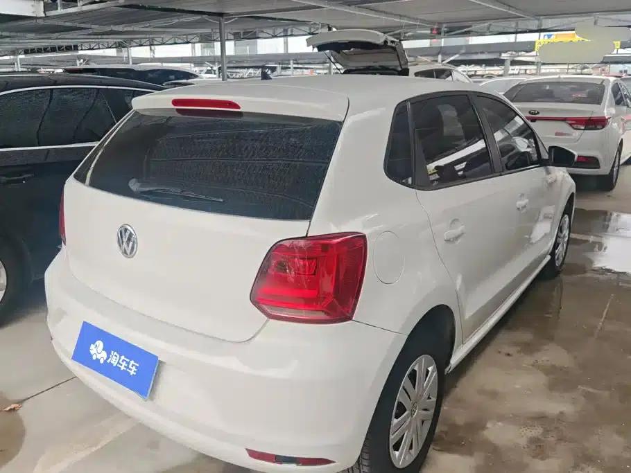 2014 Polo 1.4L Manual Fashion Edition — миниатюра 3