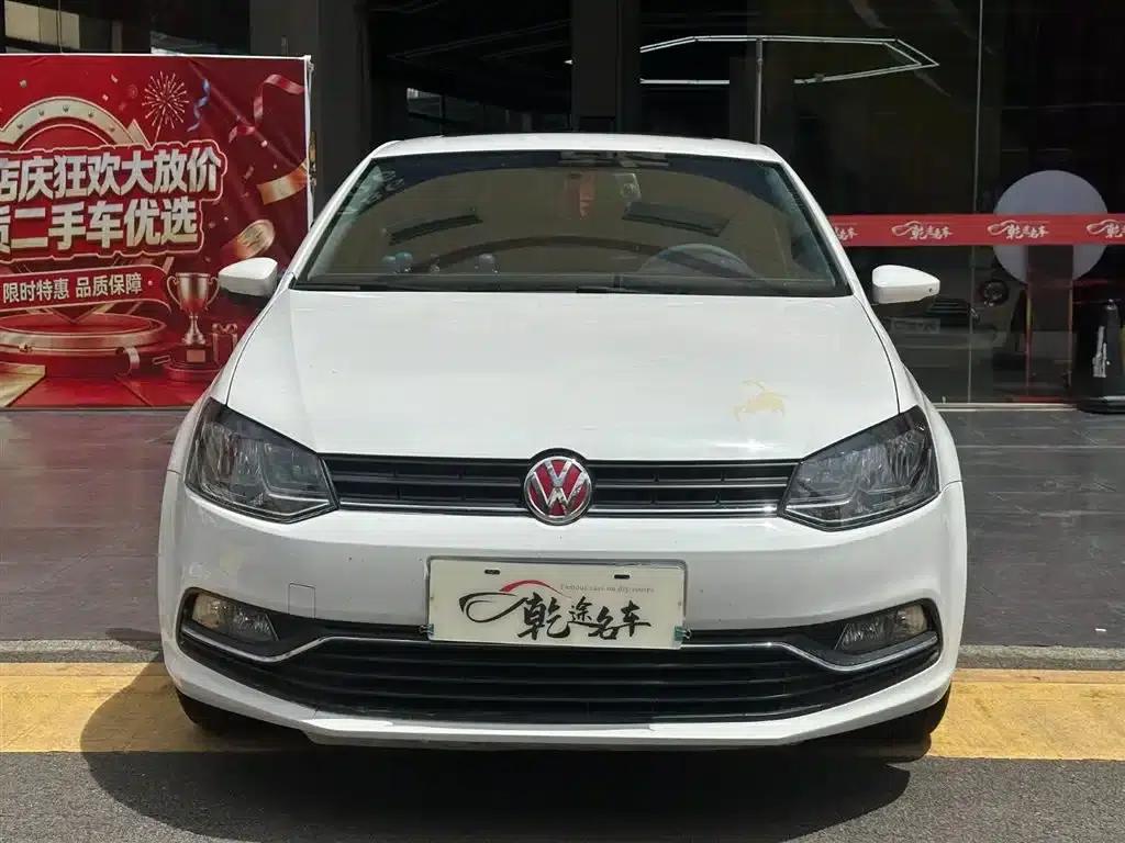 2016 Polo 1.6L Automatic Comfort Model — миниатюра 3