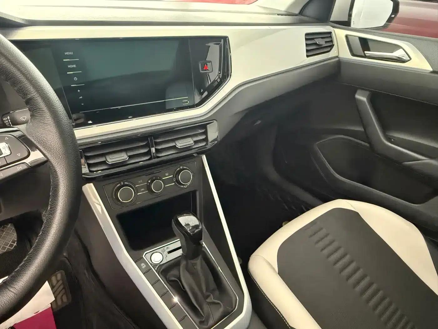 2021 Polo Plus 1.5L Automatic Colorful Technology Edition — миниатюра 8