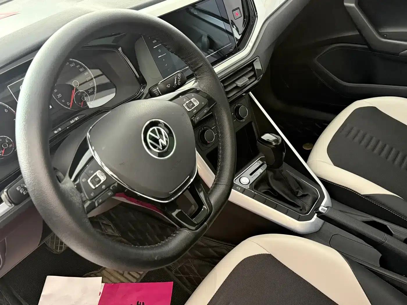 2021 Polo Plus 1.5L Automatic Colorful Technology Edition — миниатюра 10