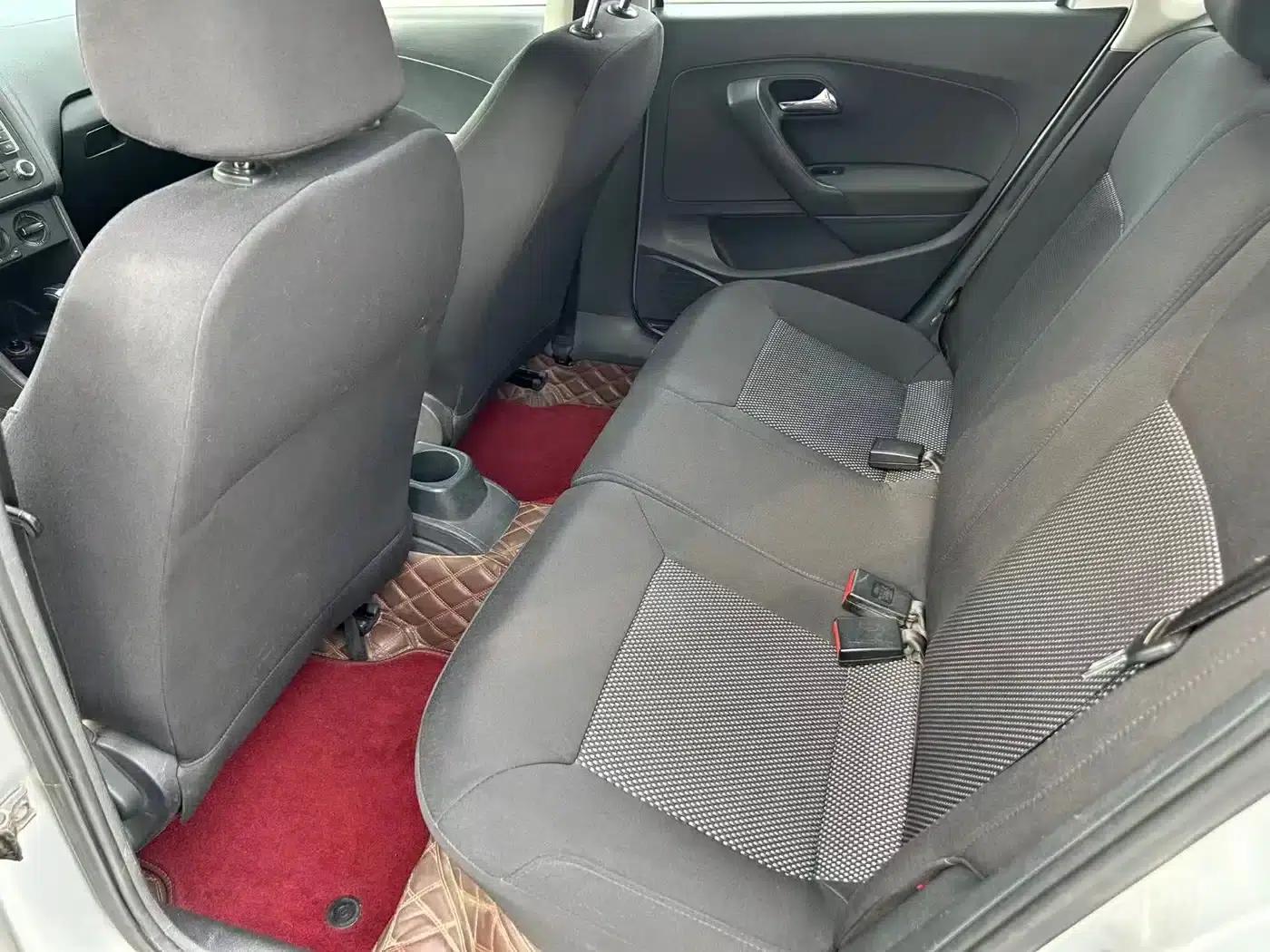 2011 Polo 1.4L Automatic Premium Edition — миниатюра 5