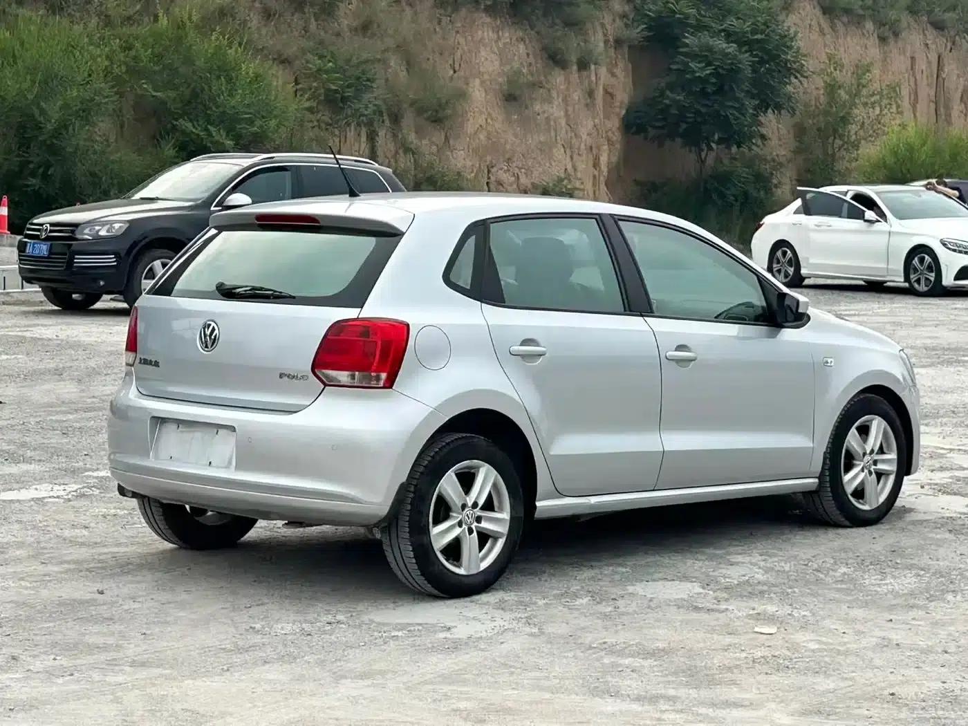 2011 Polo 1.4L Automatic Premium Edition — миниатюра 9