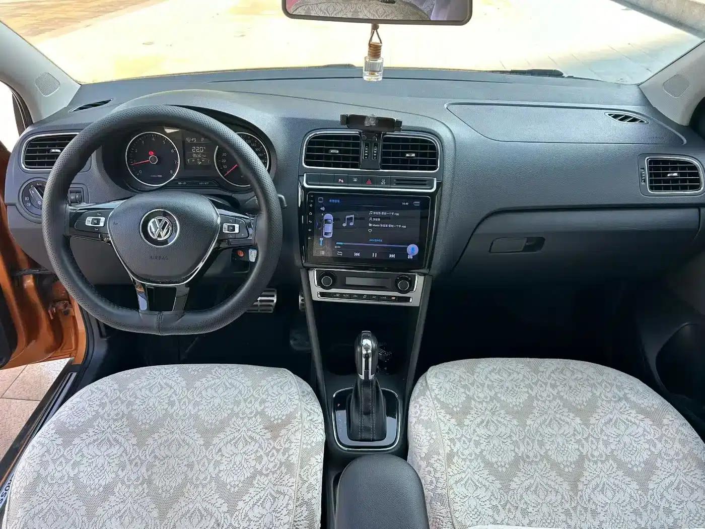 2014 Polo 1.6L Cross Polo Automatic — миниатюра 6
